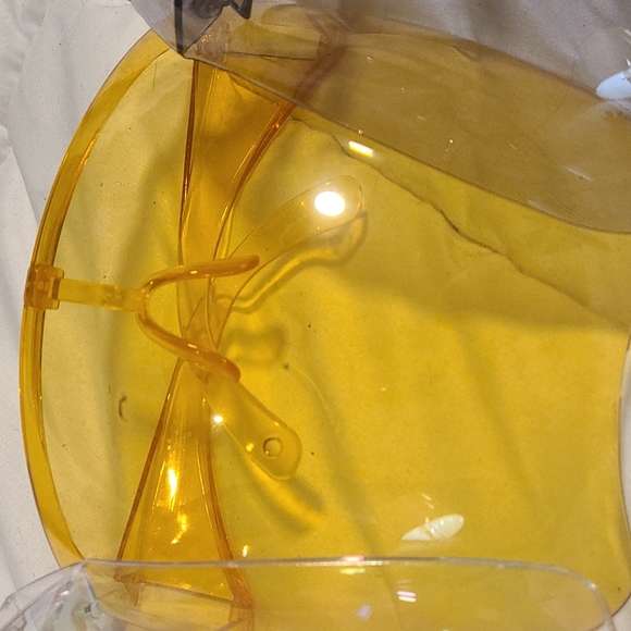 Face Shields - Picture 3 of 4